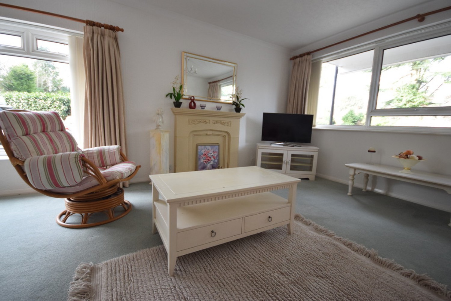 2 bedroom Flat for Sale Coppice Close, Dove House Lane, Solihull