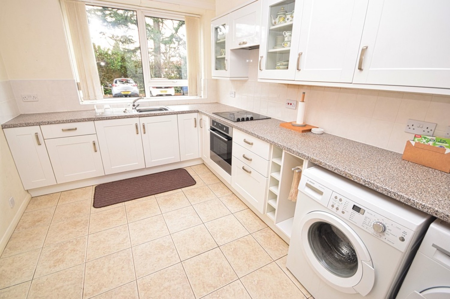 2 bedroom Flat for Sale Coppice Close, Dove House Lane, Solihull