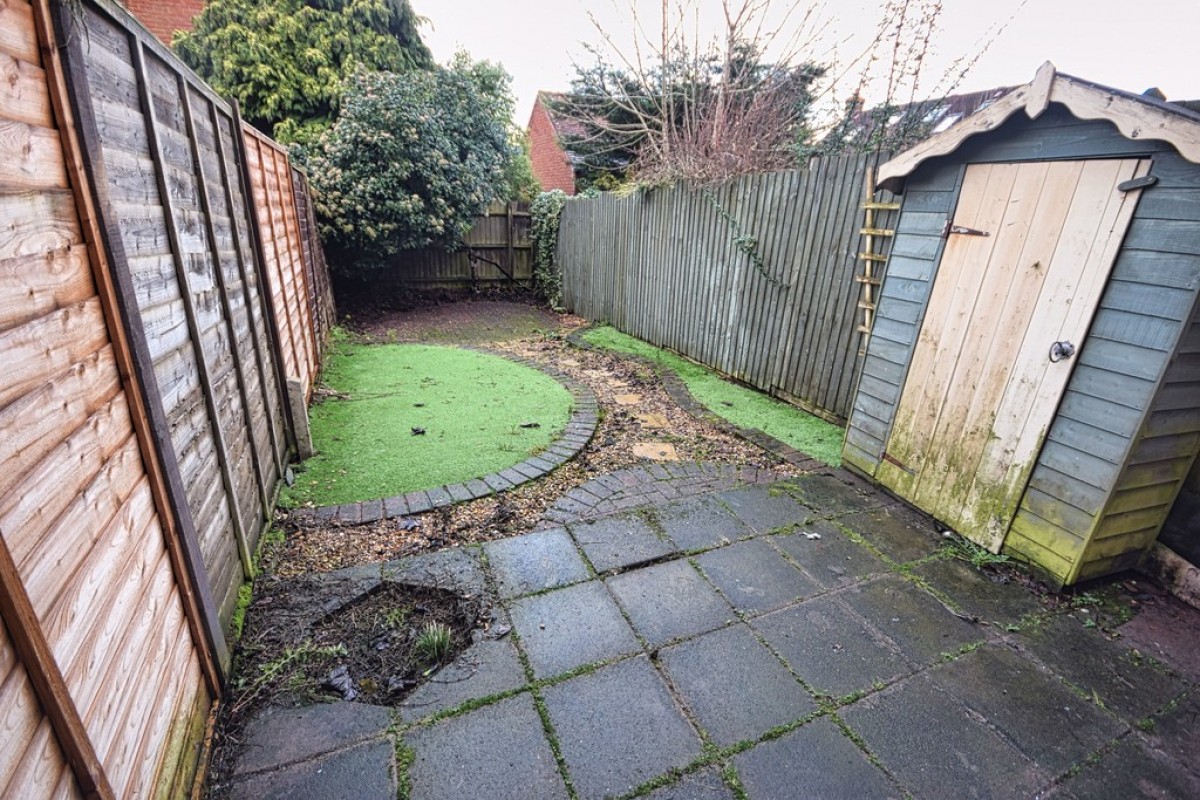 Tythe Barn Lane, Dickens Heath