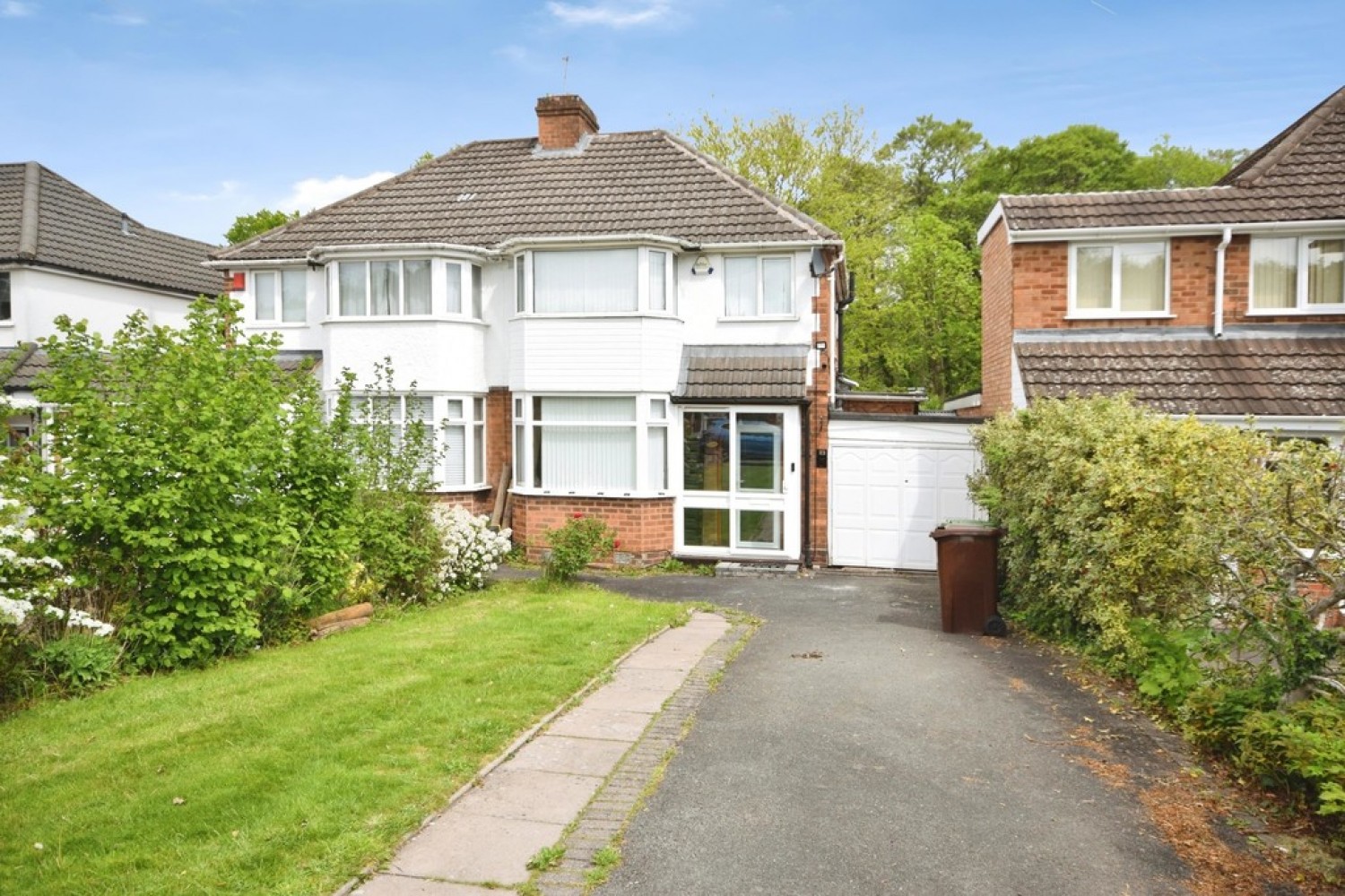 3 bedroom House for Sale Dene Court Road, Solihull, West Midlands