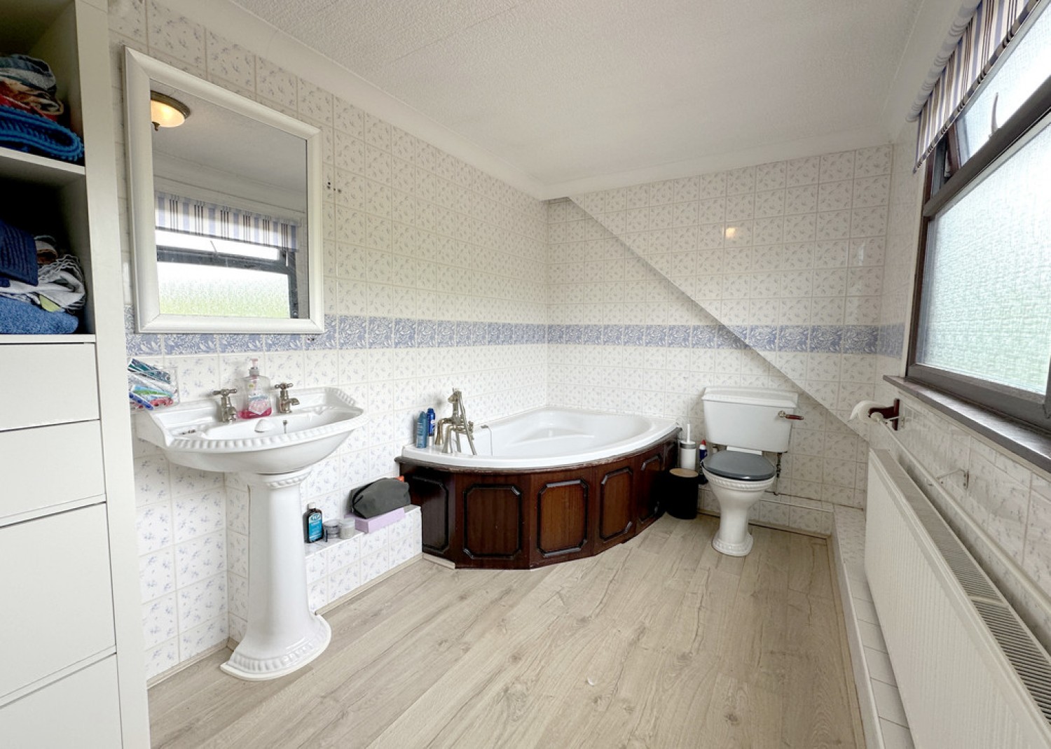 5 bedroom House for Sale Back Lane, Meriden