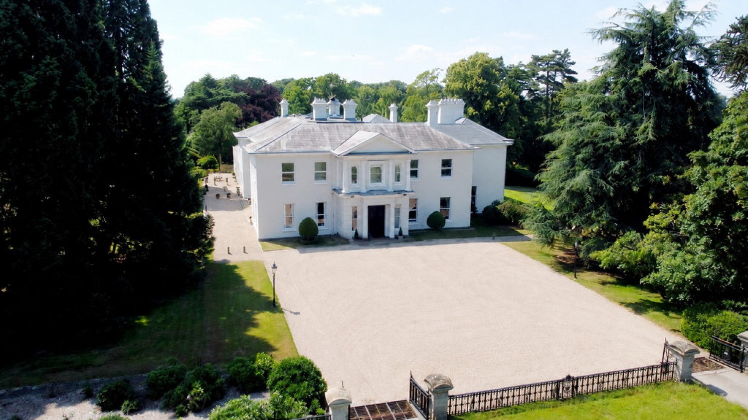 2 bedroom Flat for Sale Berkswell Hall, Meriden Road