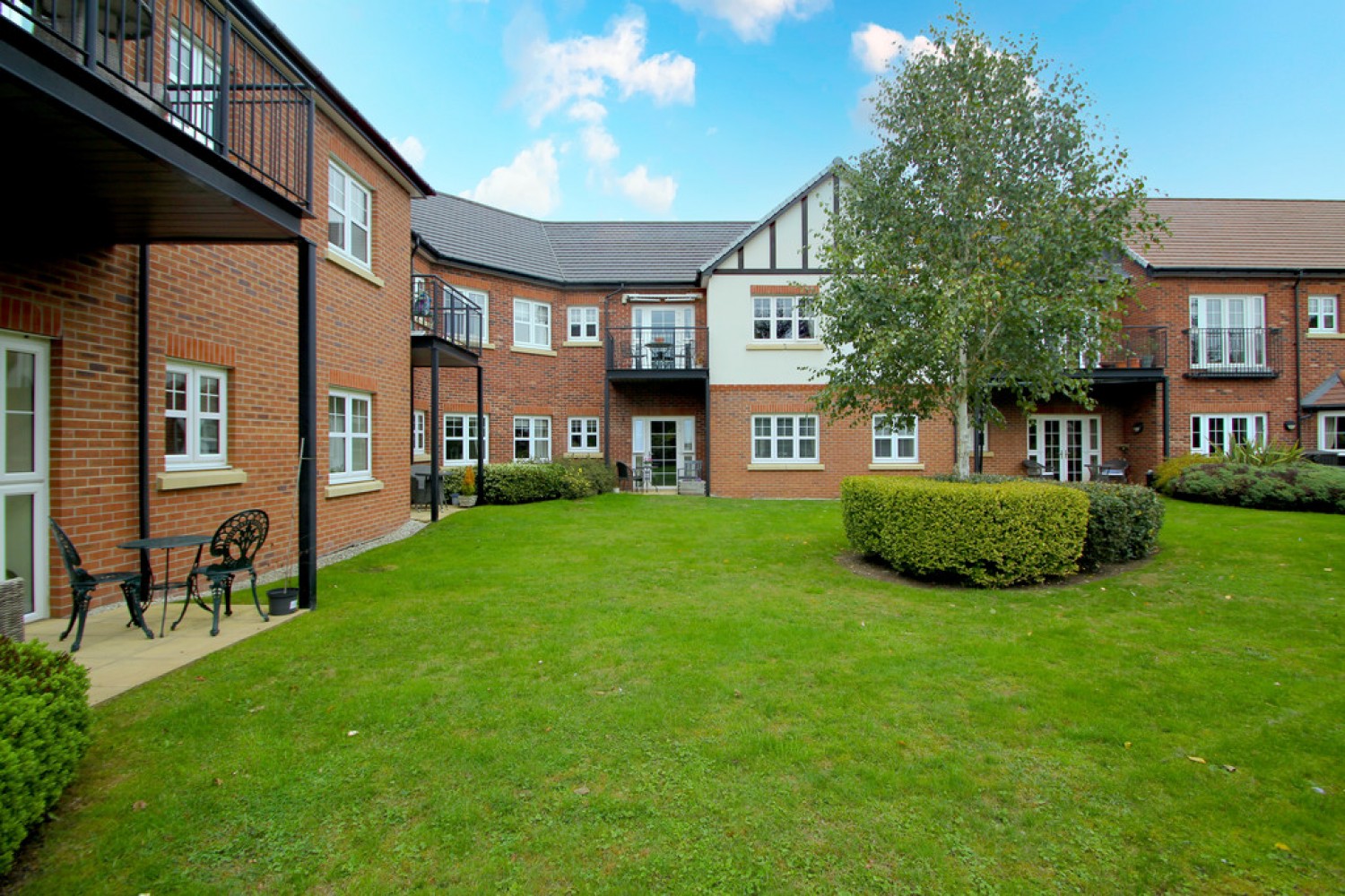 1 bedroom Flat for Sale Ravenshaw Court, 73 Four Ashes Road, Solihull