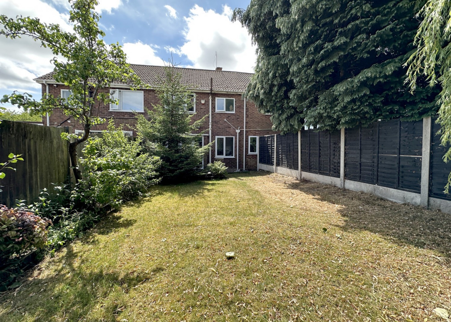 5 bedroom House for Sale Digby Drive, Marston Green