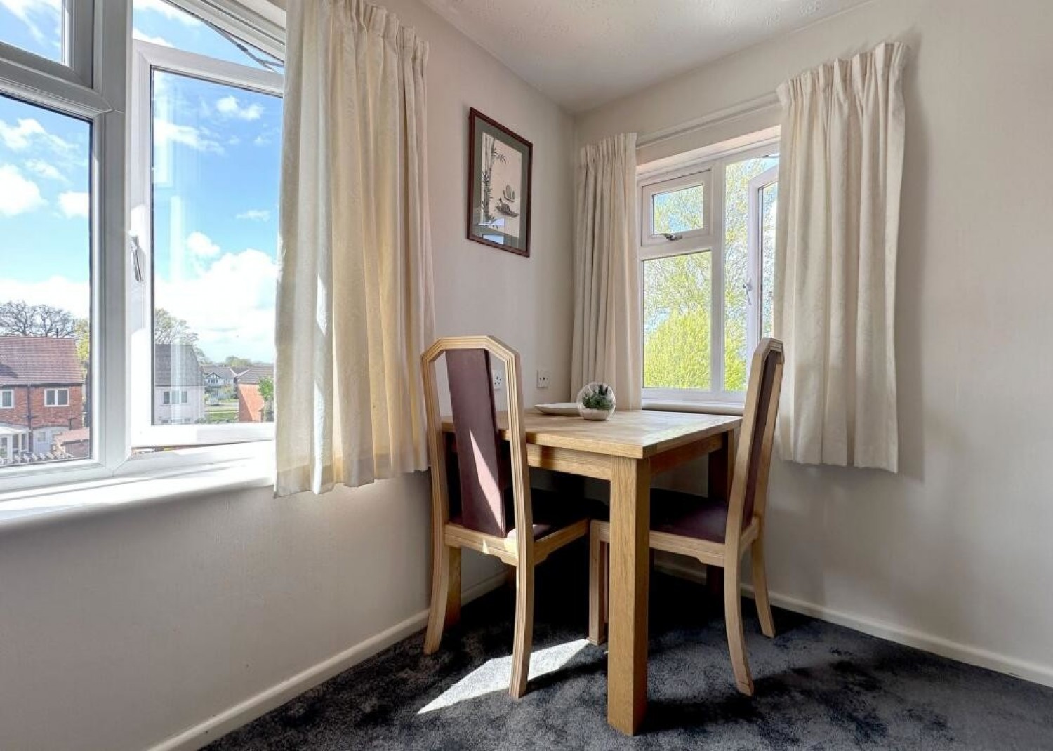 2 bedroom Flat for Sale Oak Tree Court, Pembroke Way, Hall Green
