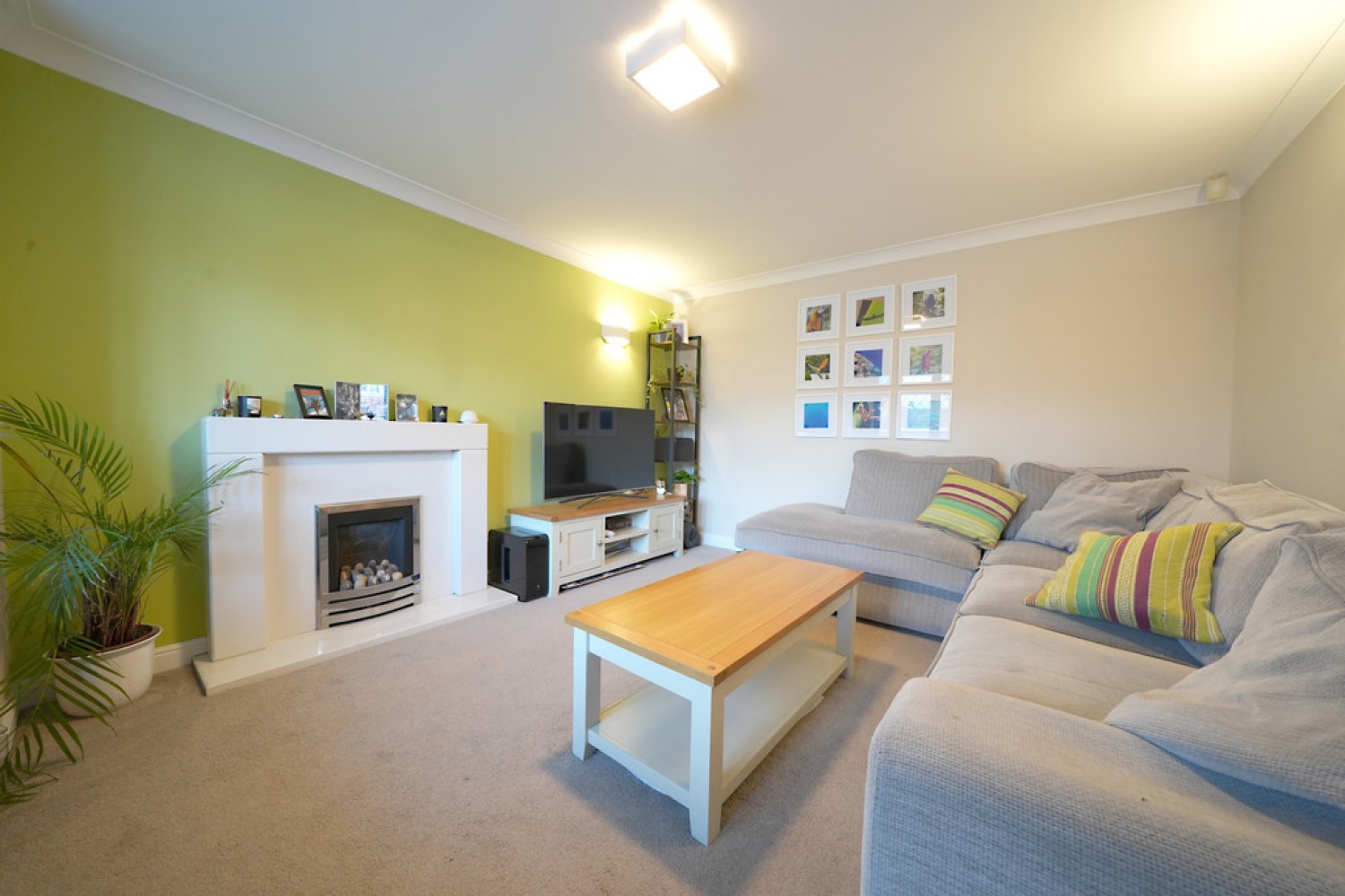 4 bedroom House for Sale Bonneville Close, Millisons Wood