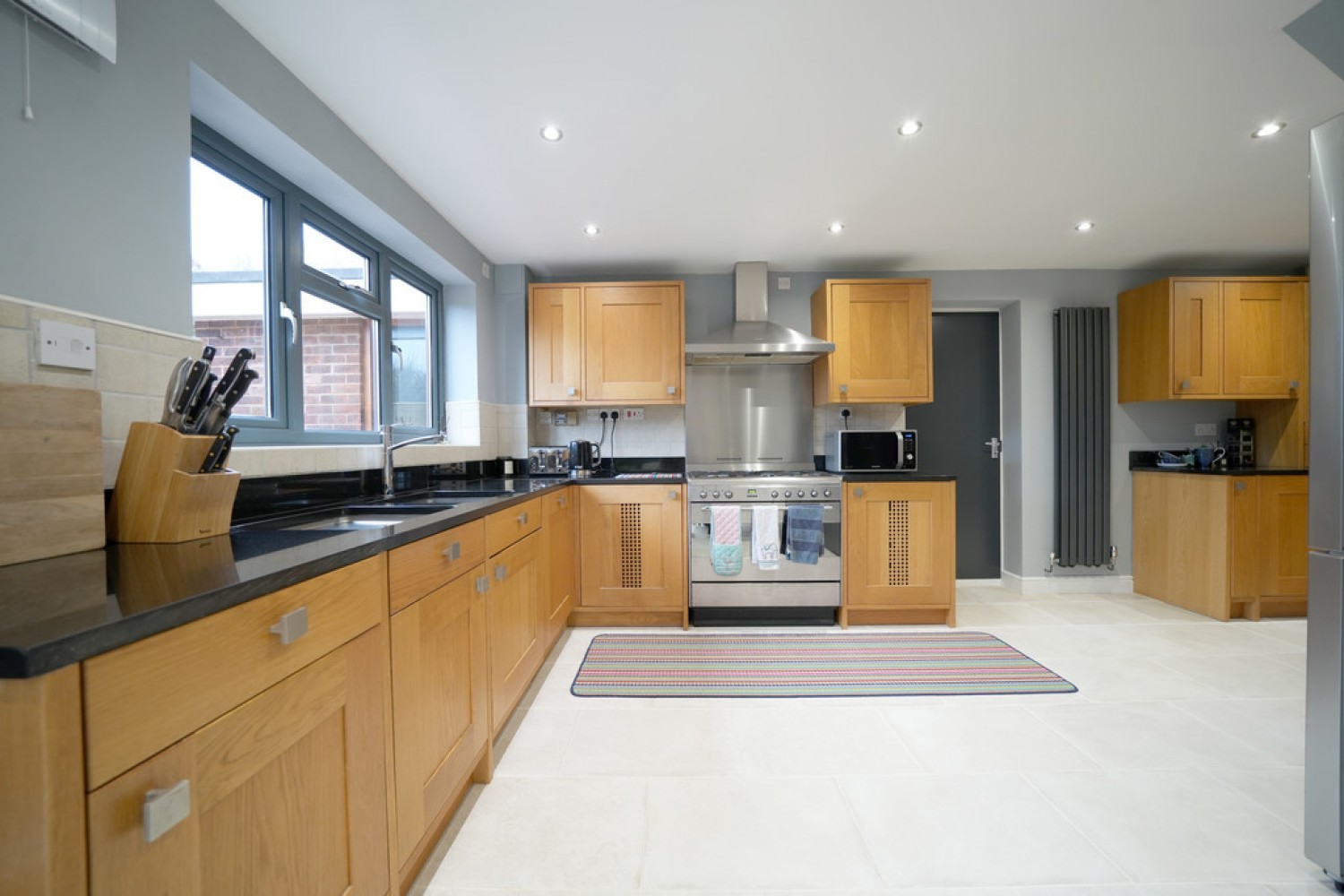 4 bedroom House for Sale Bonneville Close, Millisons Wood