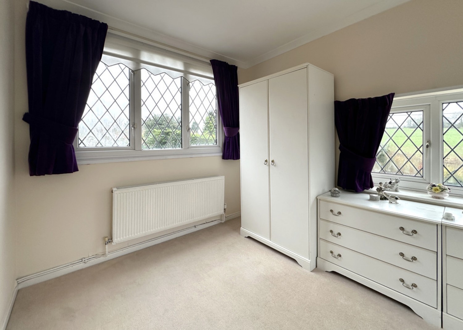 3 bedroom Bungalow for Sale Main Road, Meriden