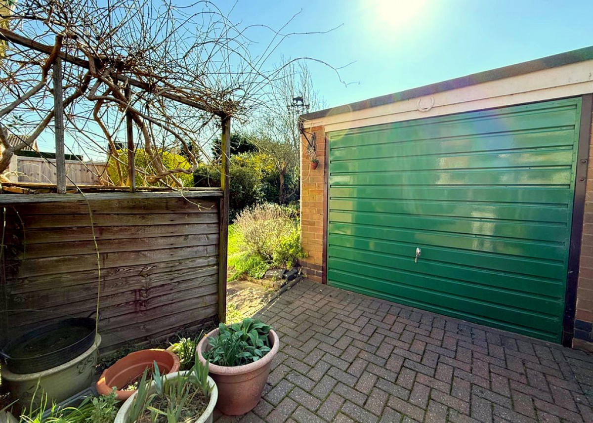 Grange Avenue, Kenilworth