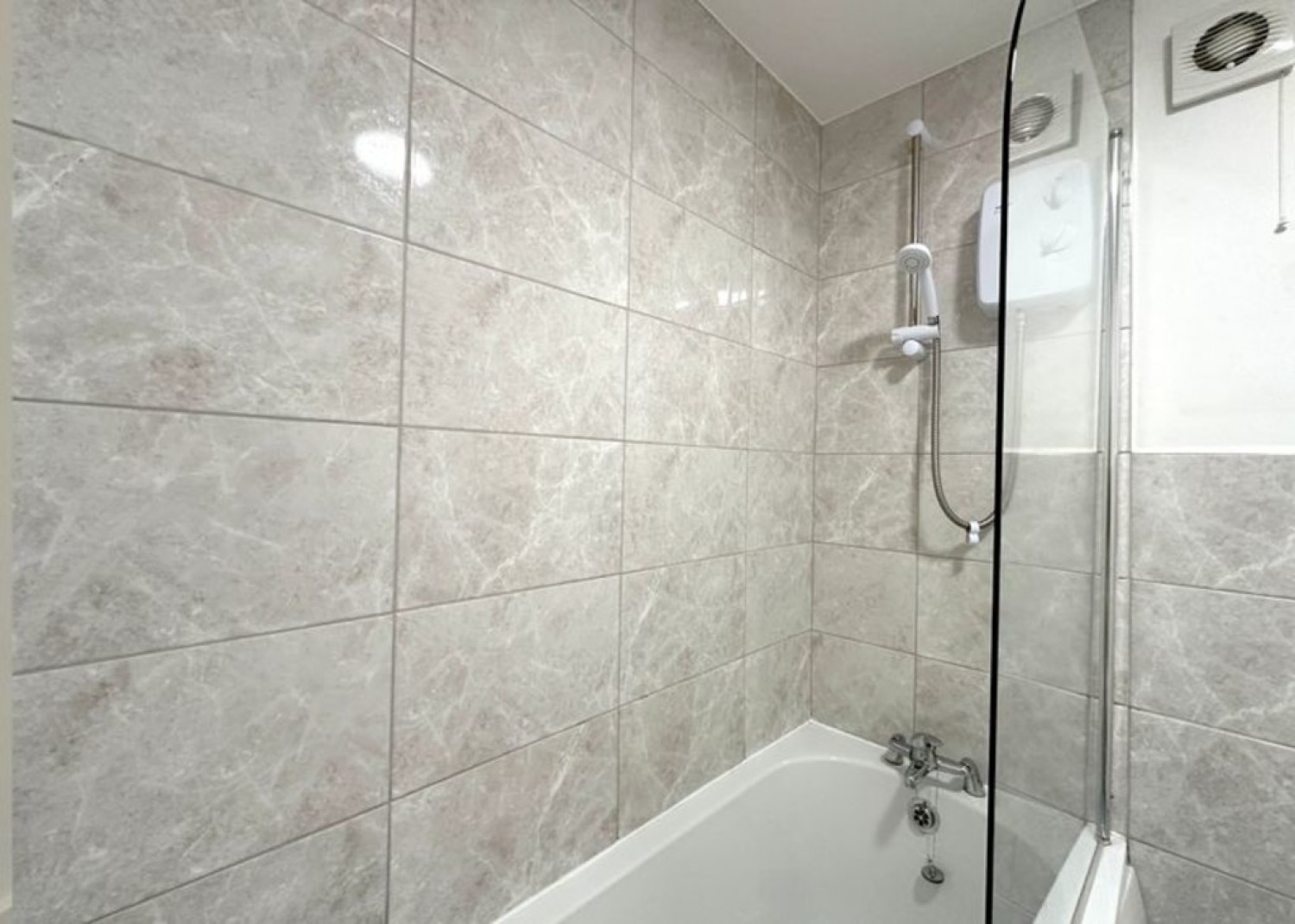 2 bedroom Flat for Sale Wolston Close, Shirley, Solihull
