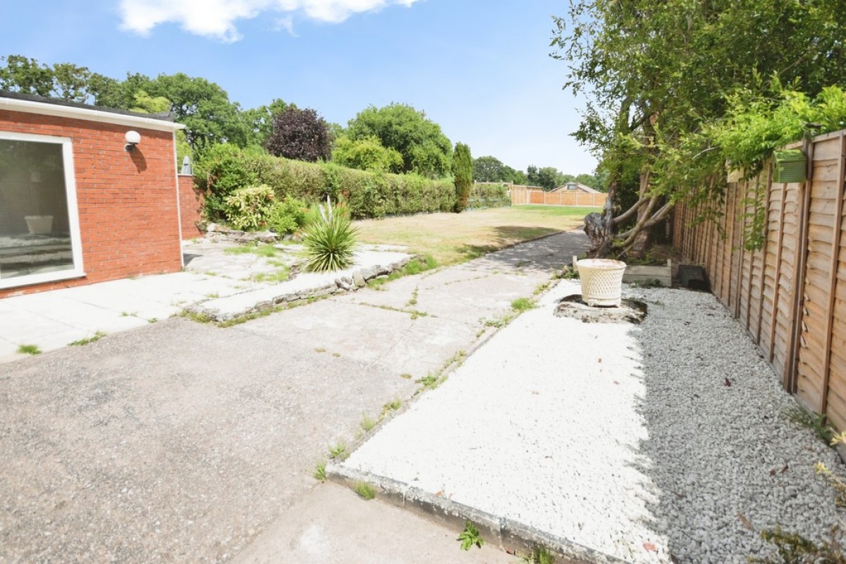 Norton Lane, Earlswood