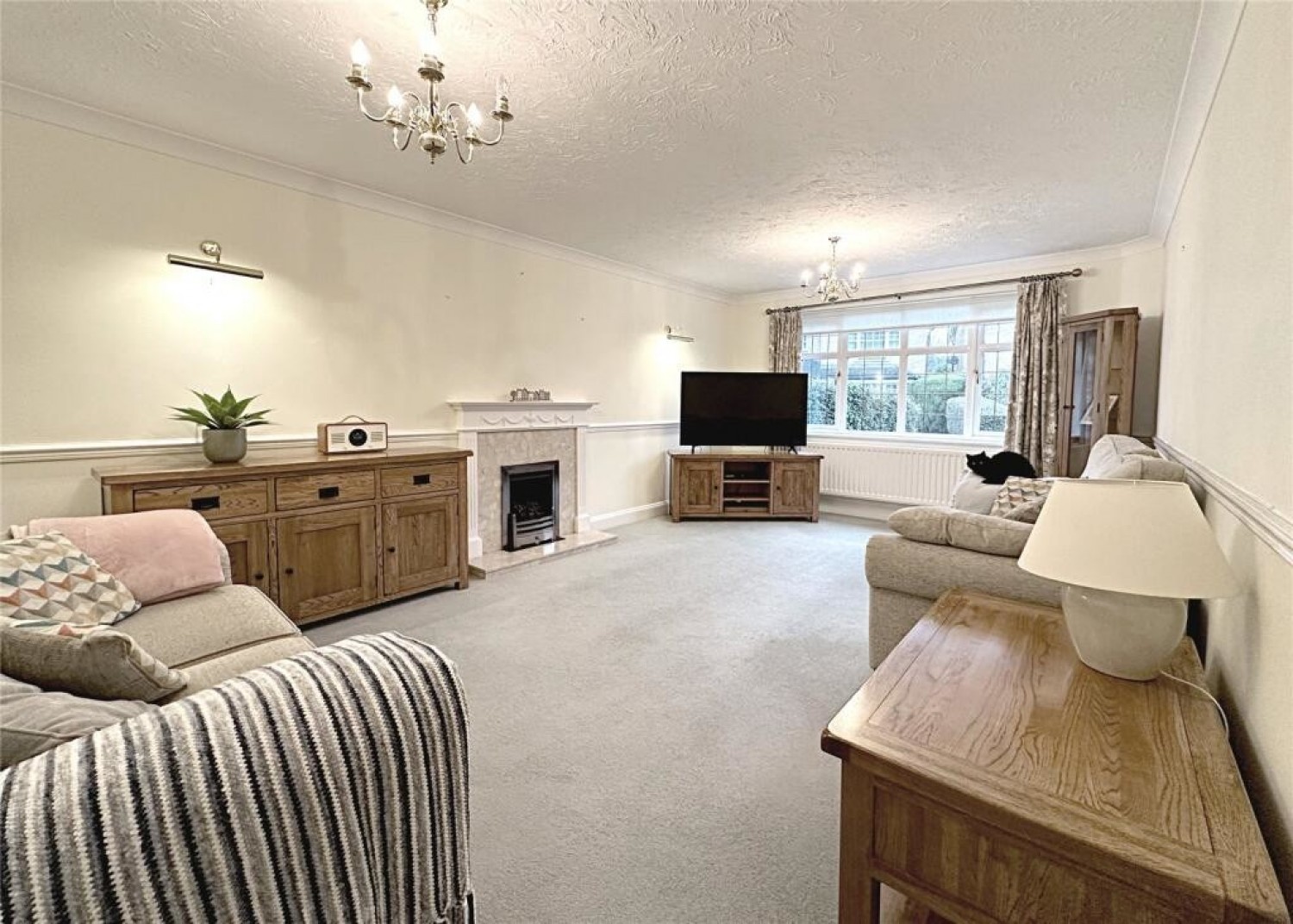 4 bedroom House for Sale Chapel Drive, Balsall Common