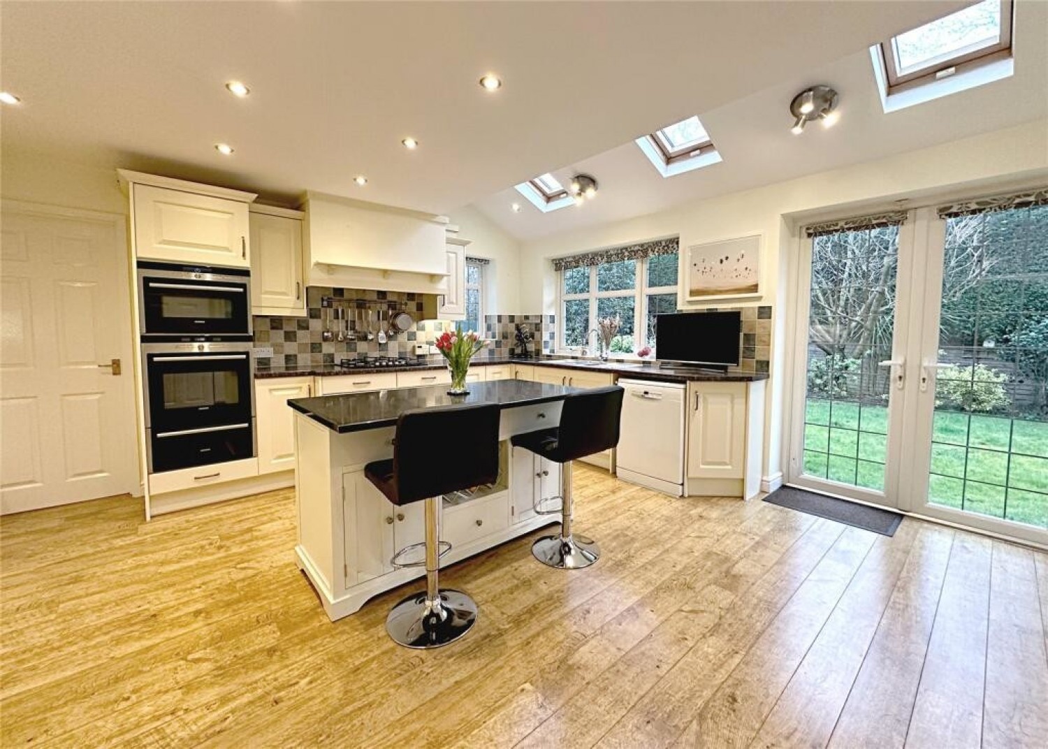 4 bedroom House for Sale Chapel Drive, Balsall Common