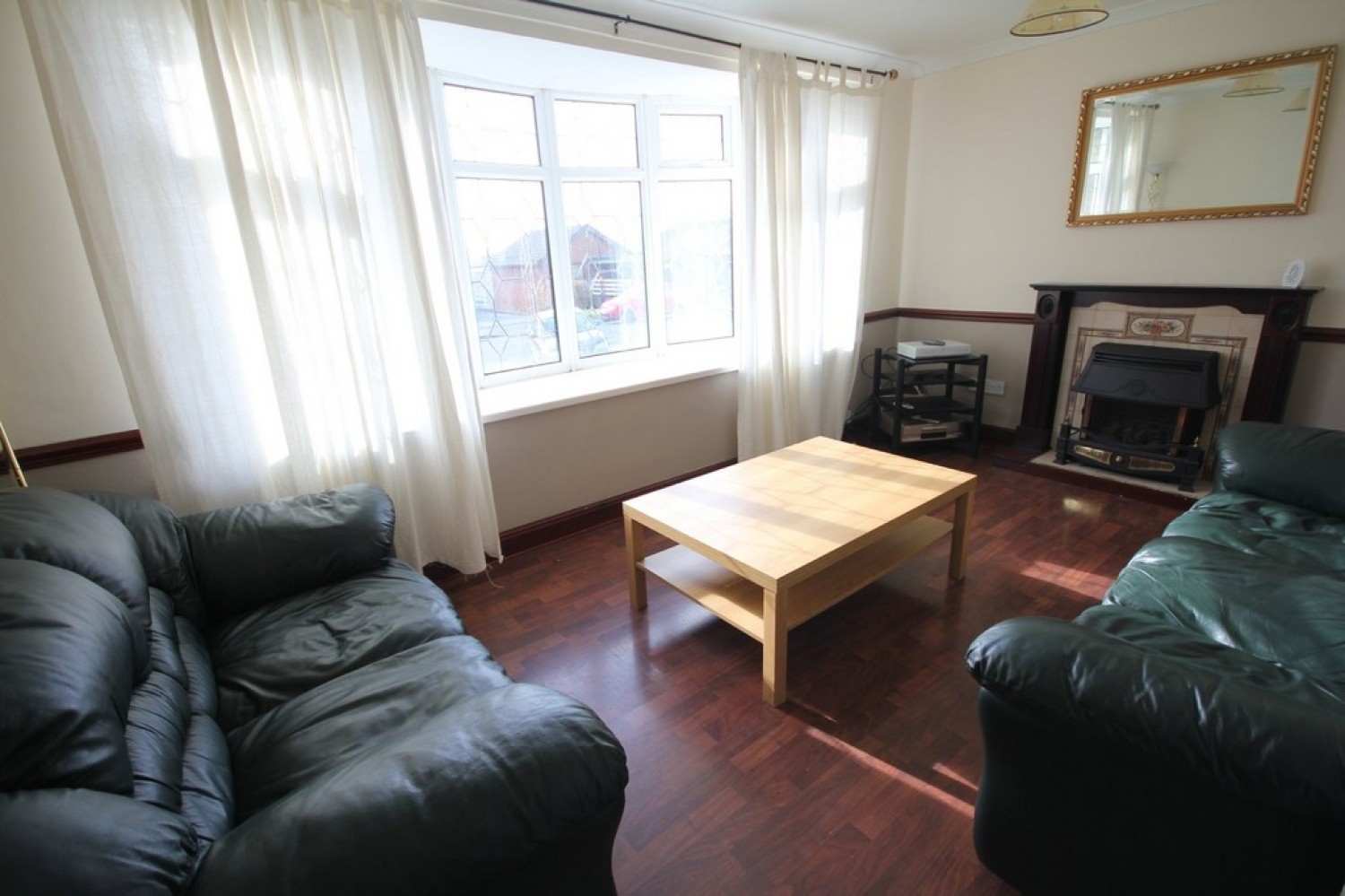3 bedroom House for Letting Chelsea Close, Harborne, B32