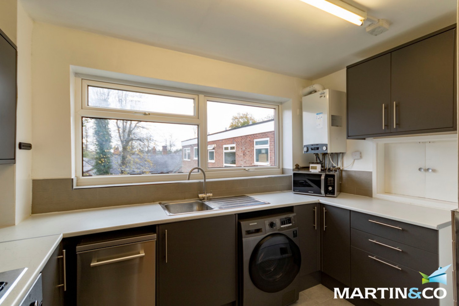 2 bedroom Flat for Letting Stapylton Court, St Peters Road, Harborne, B17