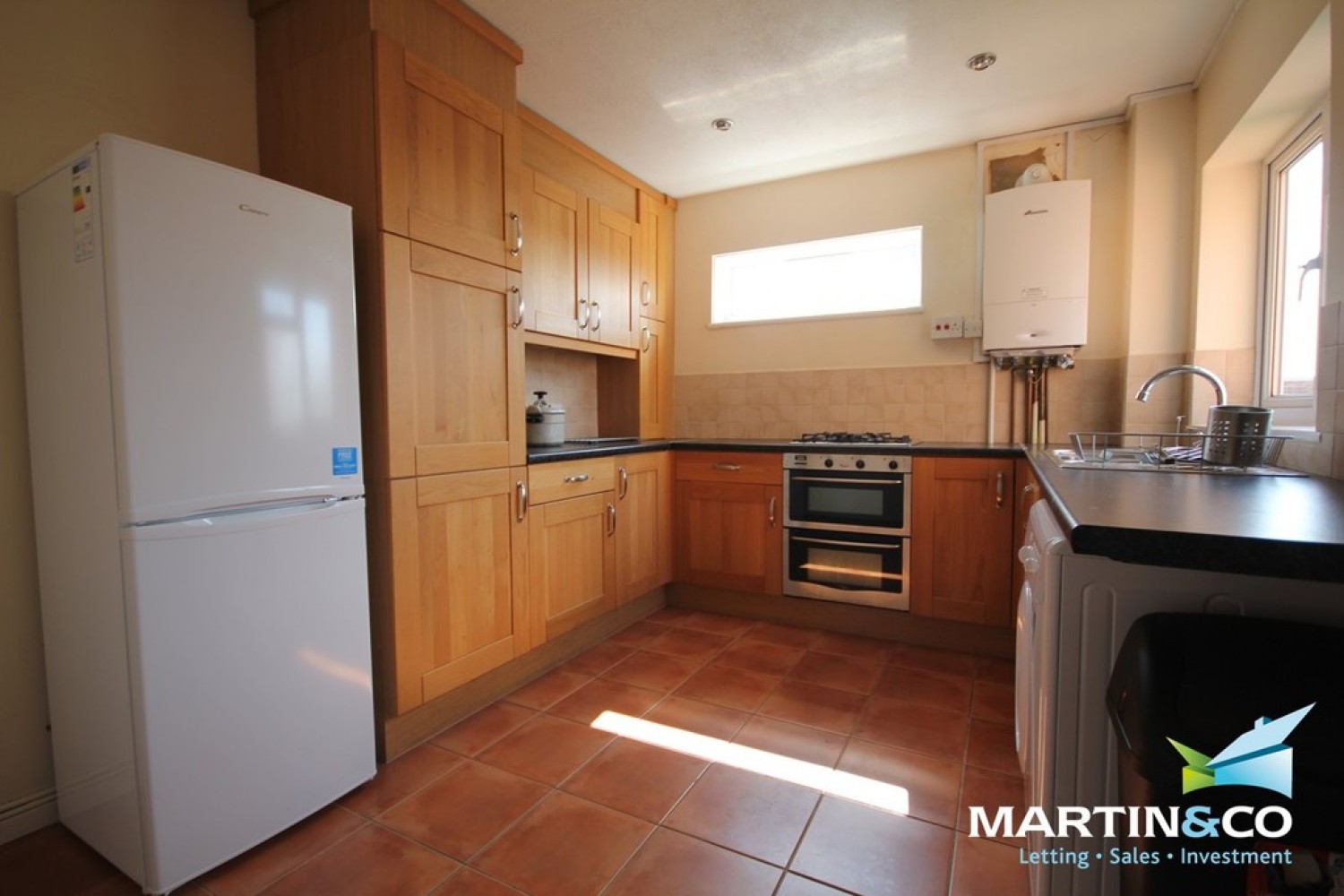 2 bedroom Flat for Letting Elizabeth Court, Metchley Lane, Harborne, B17