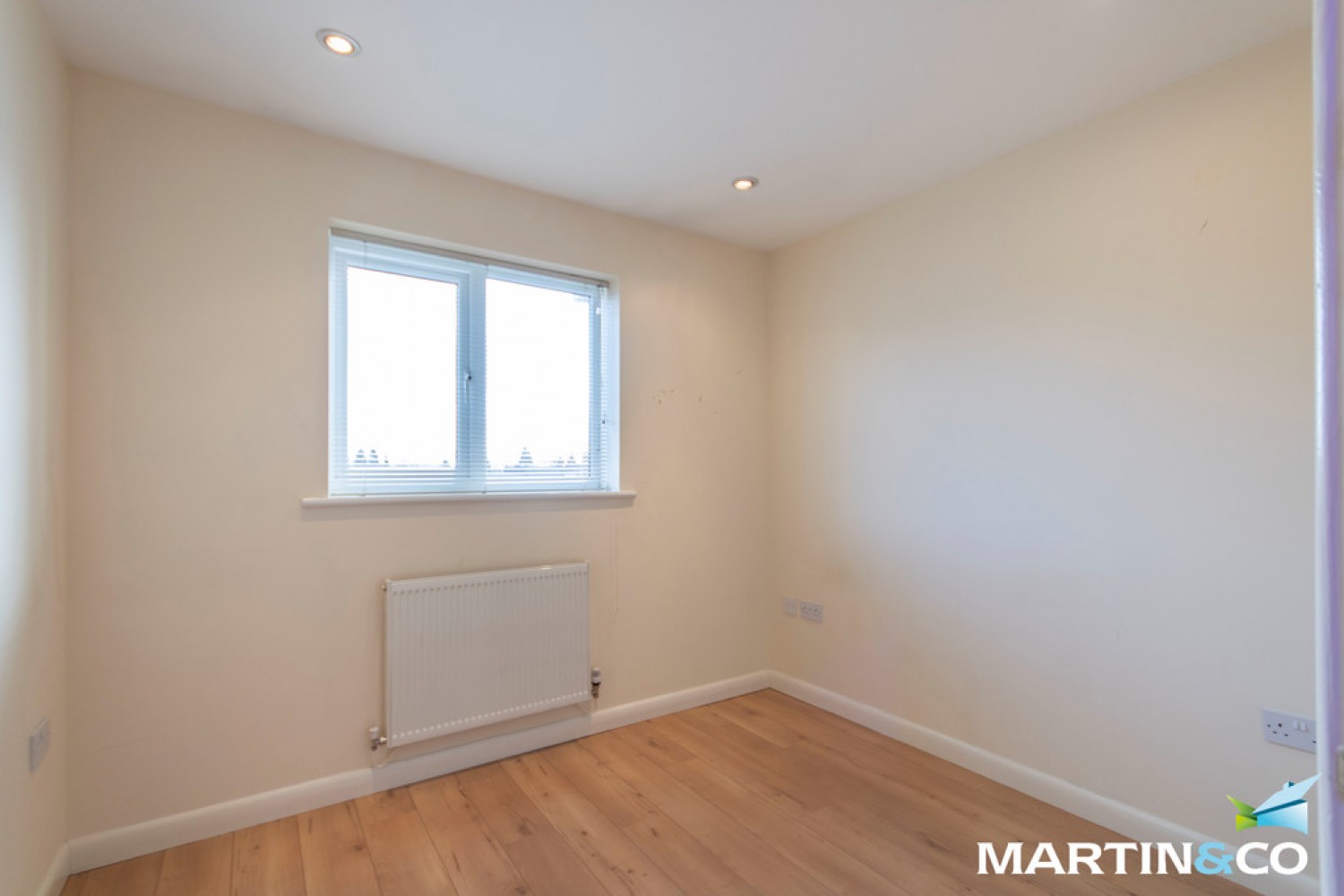 2 bedroom Flat for Letting Anderson Court, Anderson Road, Bearwood, B66