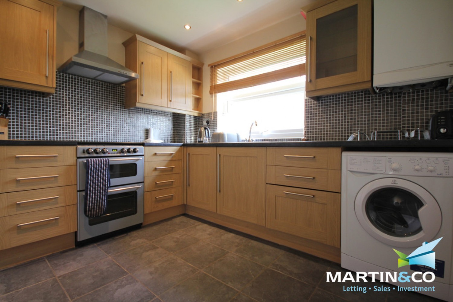 2 bedroom Flat for Letting Leahurst Crescent, Harborne, B17