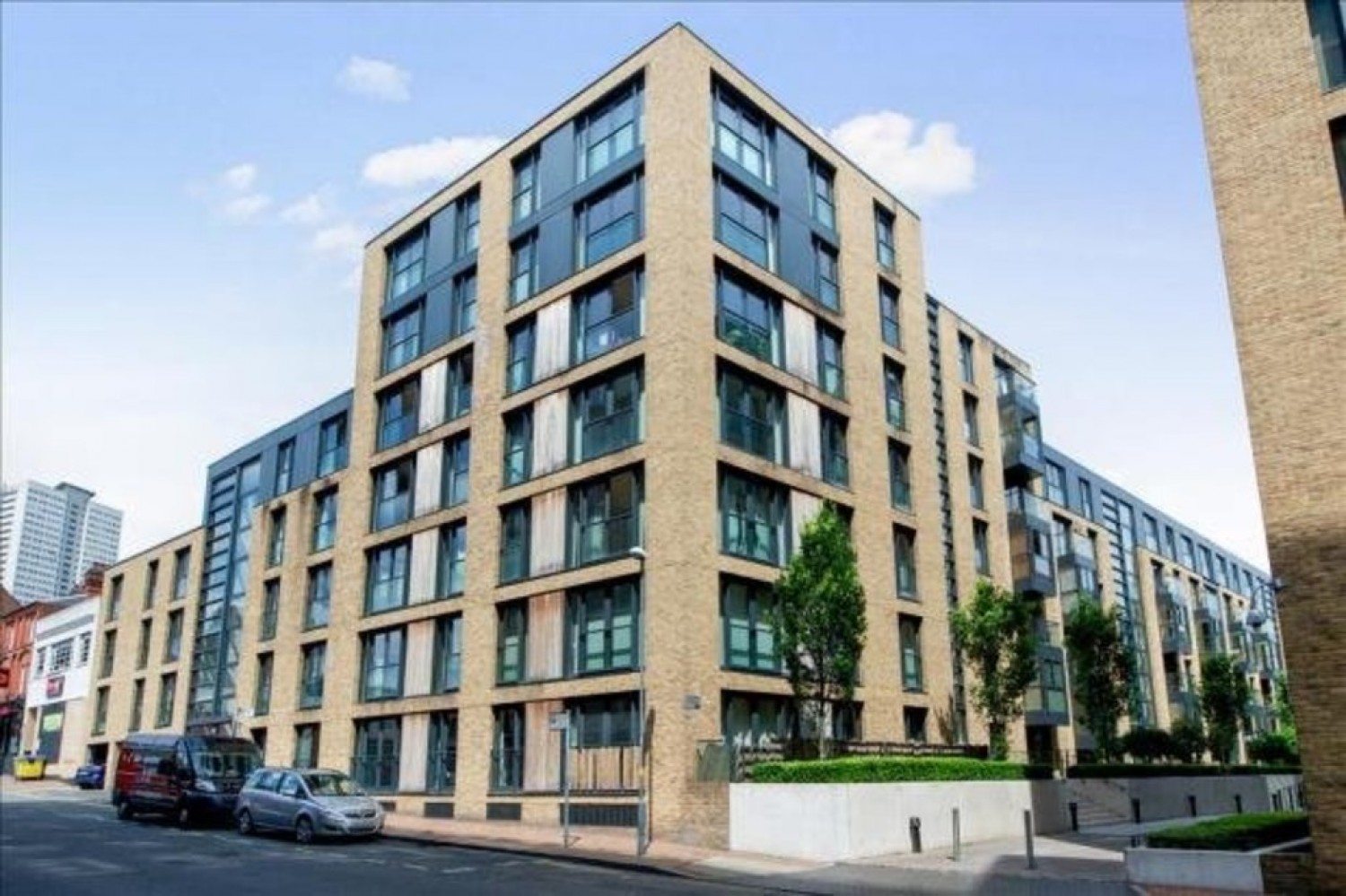 2 bedroom Flat for Letting Southside, St Johns Walk, Birmingham, B5