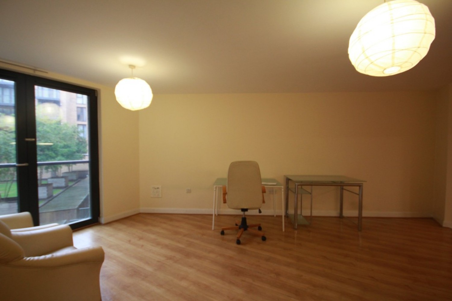 2 bedroom Flat for Letting Southside, St Johns Walk, Birmingham, B5