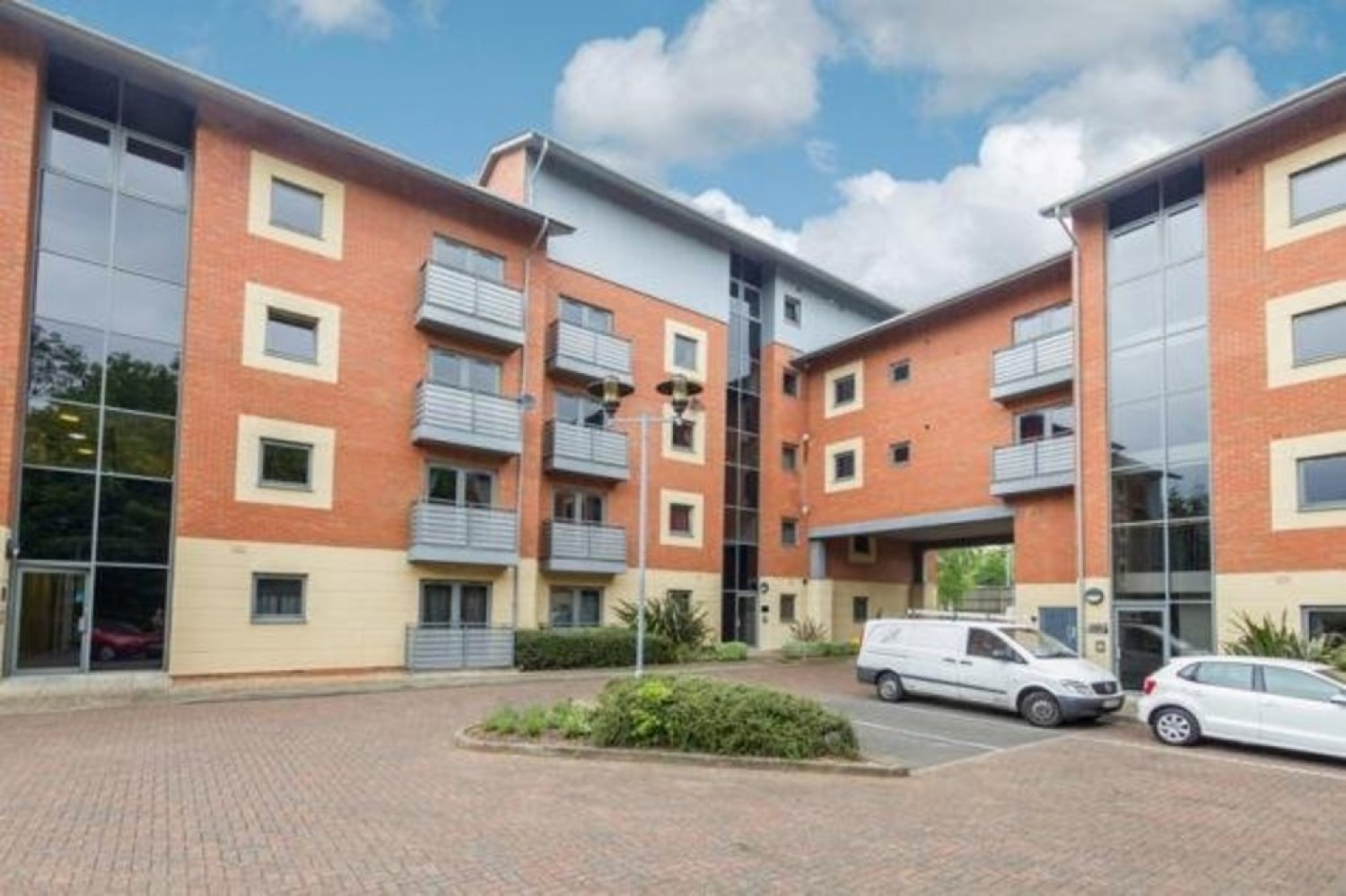 2 bedroom Flat for Letting Bournbrook Court, Bristol Road, Edgbaston, B5