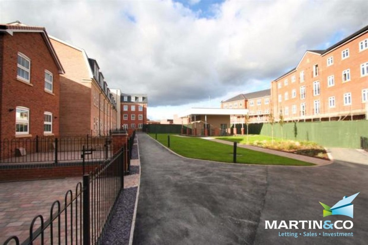 Heligan House, Main Street, Dickens Heath, B90