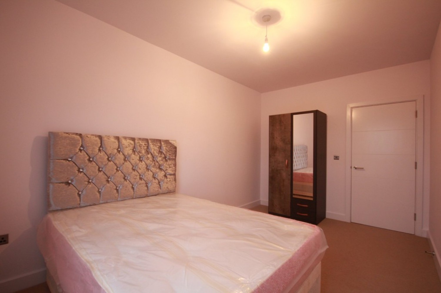 2 bedroom Flat for Letting Honduras Wharf, Summer Lane, Birmingham, B19