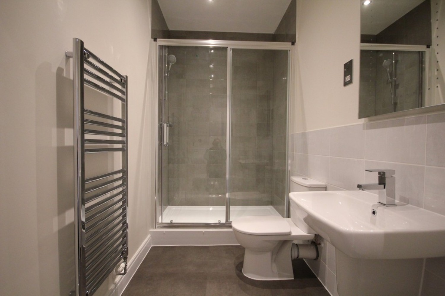 2 bedroom Flat for Letting Abbotsbury Court, Rumbush Lane, Dickens Heath, Solihull, B90