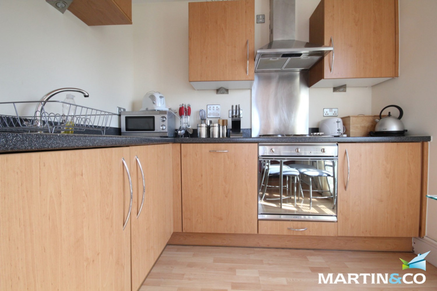 2 bedroom Flat for Letting Spire Court, Manor Road, Edgbaston, B16