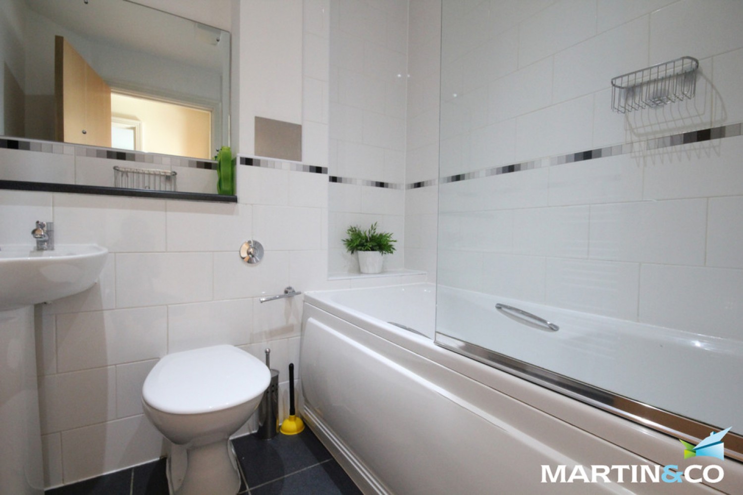 2 bedroom Flat for Letting Spire Court, Manor Road, Edgbaston, B16