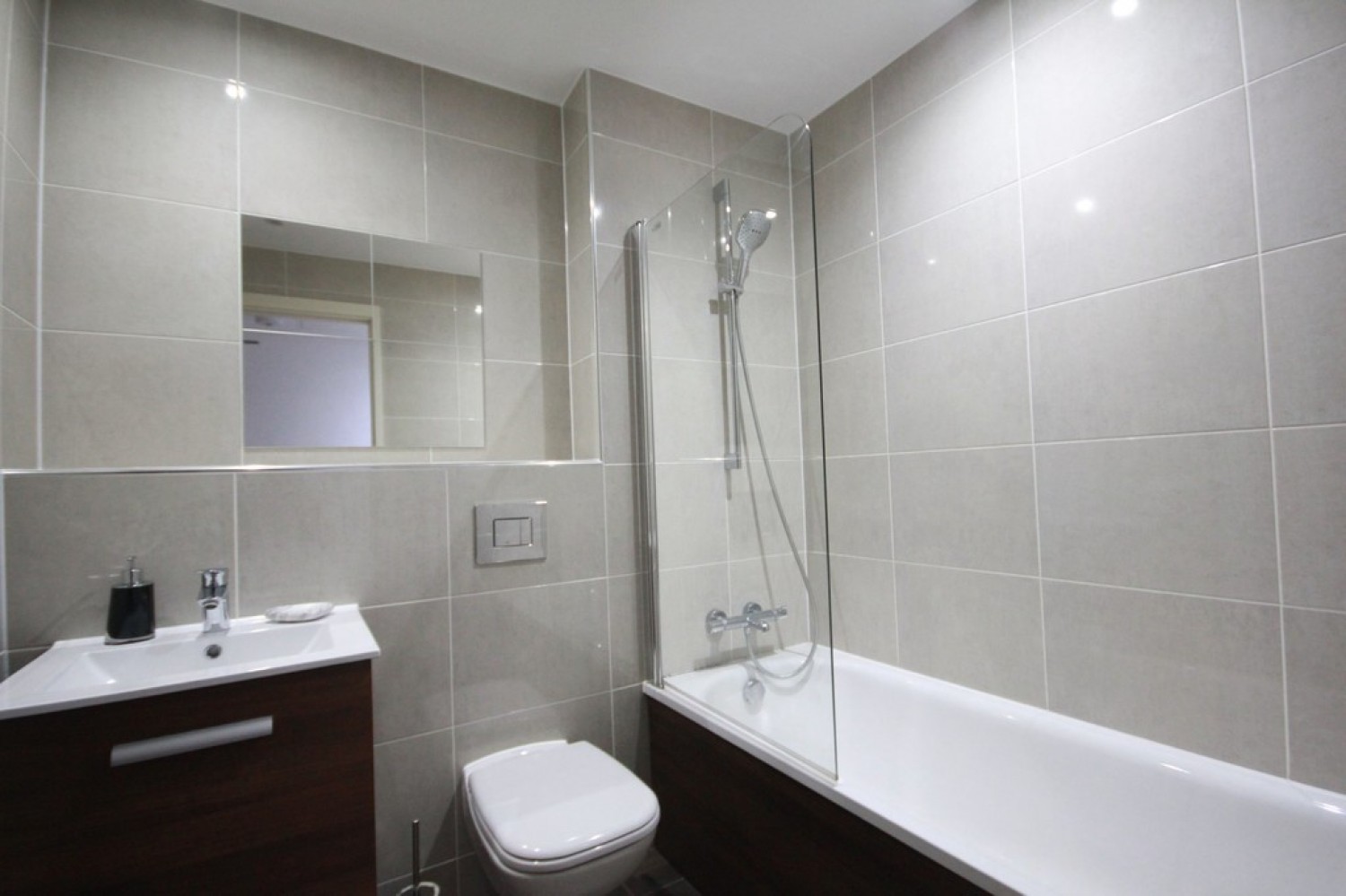 1 bedroom Flat for Letting 1 Hagley Road, Five Ways, B16