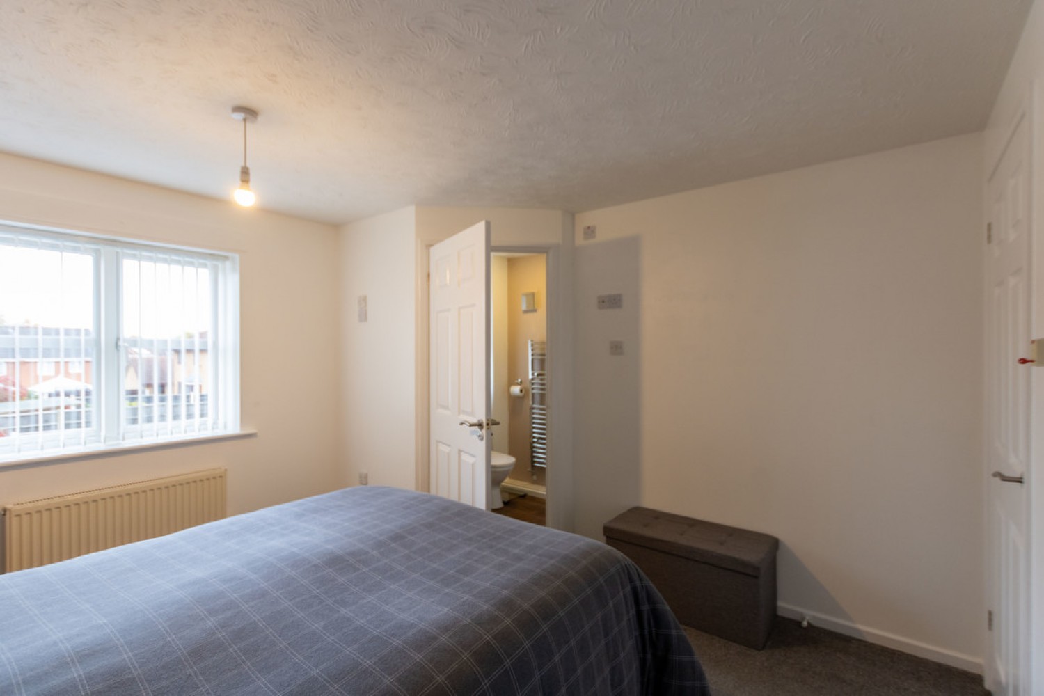 2 bedroom House for Letting Simeon Bissell Close, Tipton, DY4