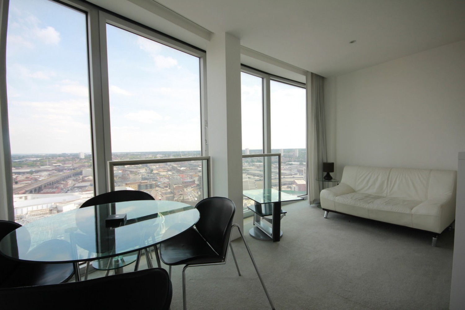 Rotunda, New Street, Birmingham, B2