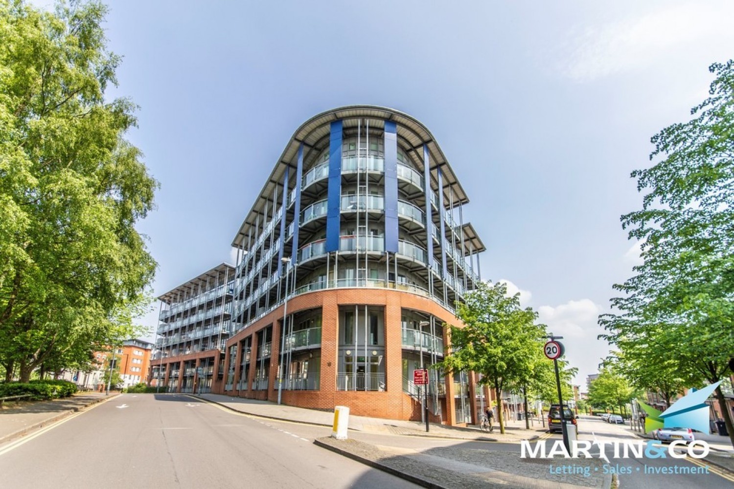 2 bedroom Flat for Letting Wheeleys Lane, Park Central, B15