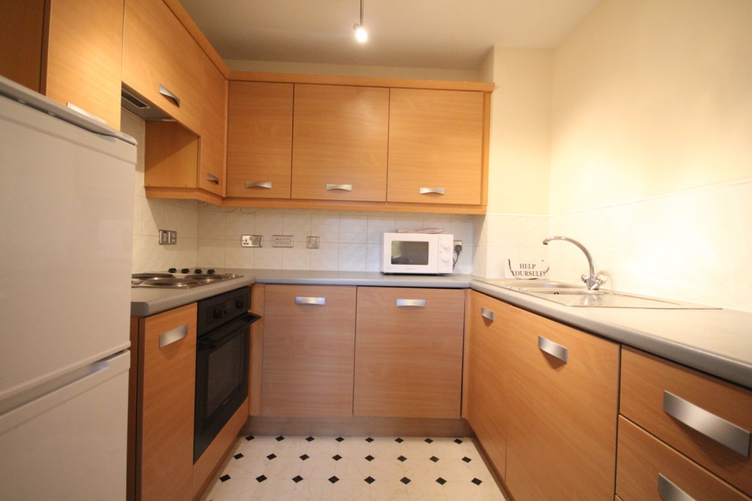 2 bedroom Flat for Letting Wheeleys Lane, Park Central, B15