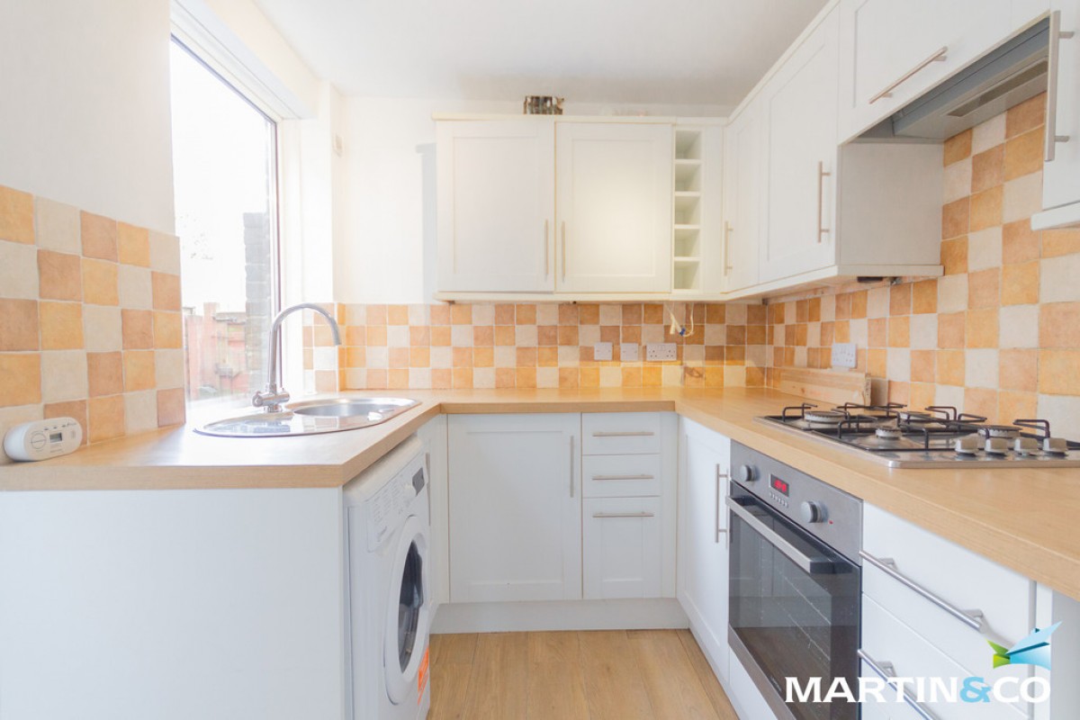 Woodleigh Avenue, Harborne, B17