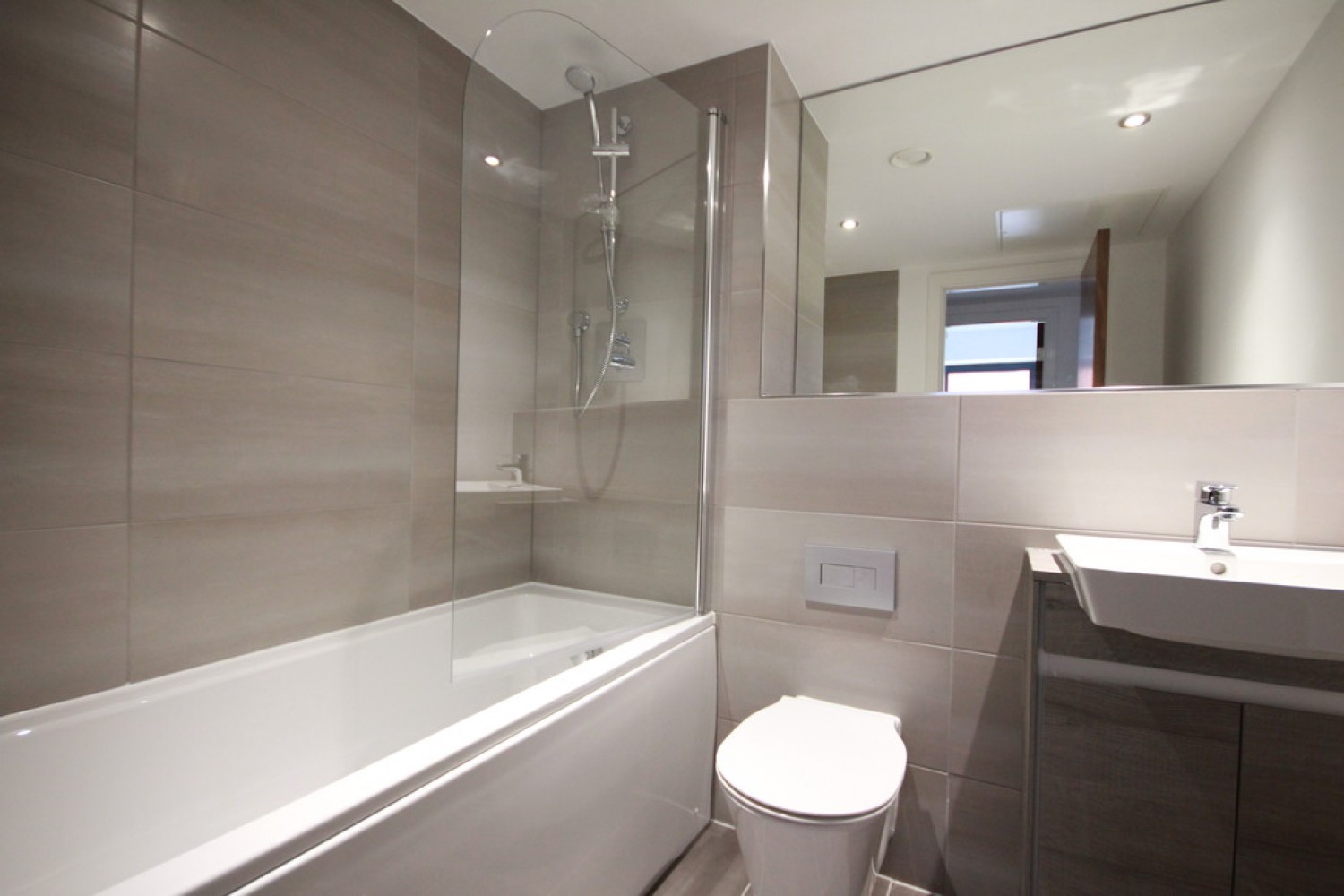 2 bedroom Flat in The Kettleworks, Pope Street, Jewellery Quarter, B1