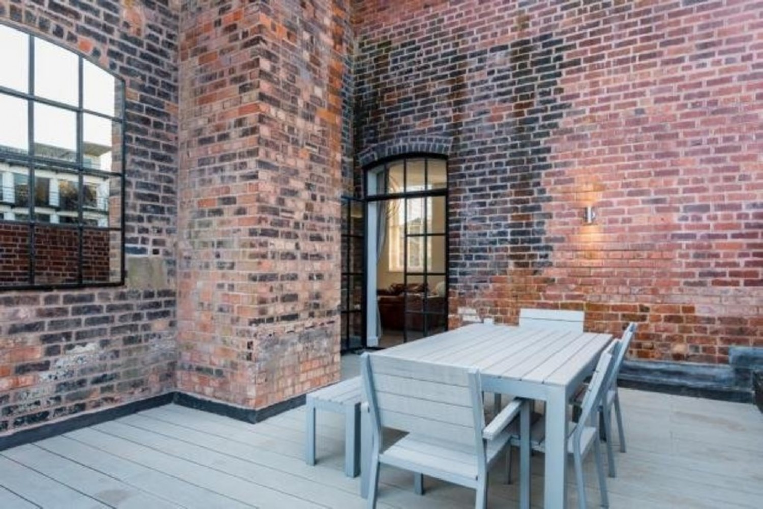 3 bedroom Flat for Letting St Pauls House, St Pauls Square, Jewellery Quarter, B3
