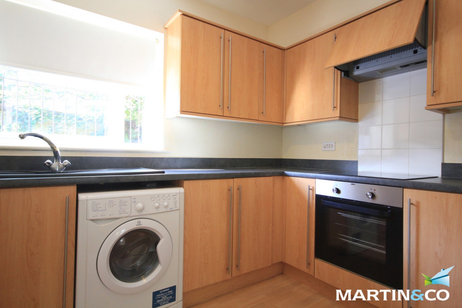 2 bedroom Flat for Letting Attwood Court, Stone Road, Edgbaston, B15