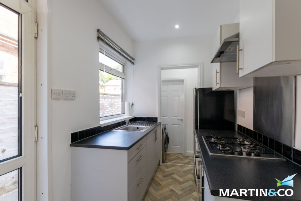 Hampton Court Road, Harborne, B17