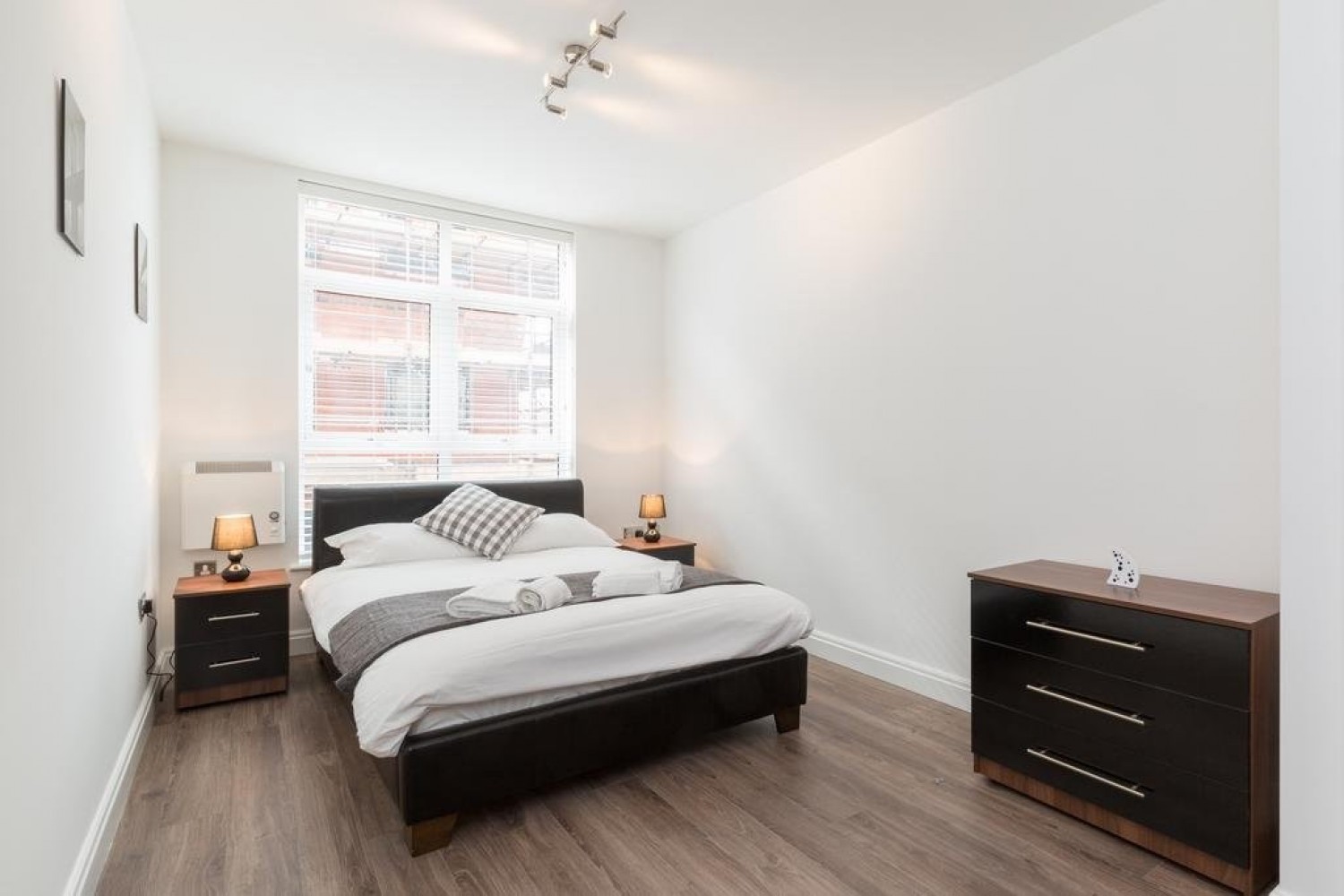 2 bedroom Flat for Letting The Mint, Mint Drive, Jewellery Quarter, B18