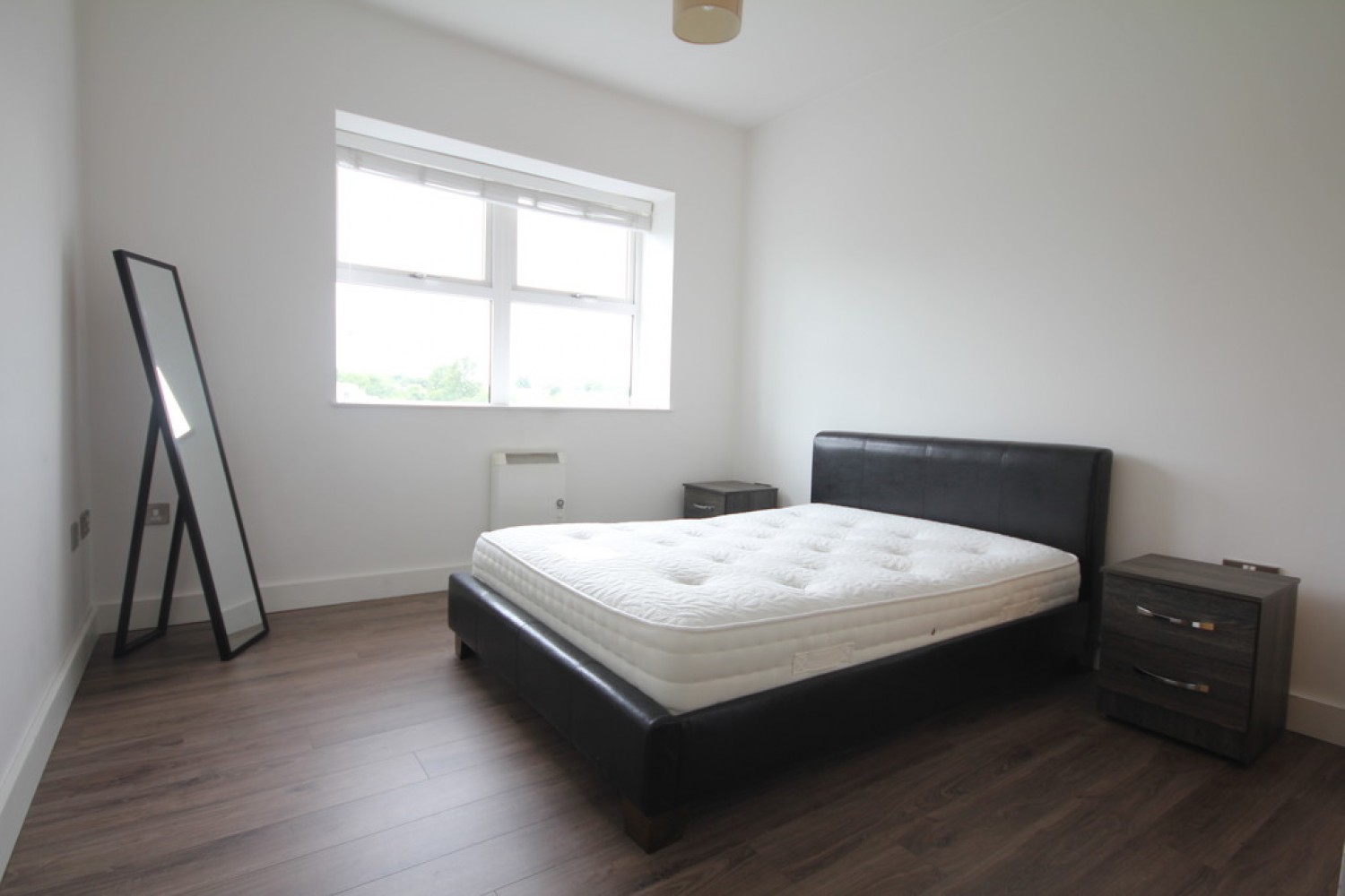 1 bedroom Flat for Letting The Mint, Mint Drive, Jewellery Quarter, B18