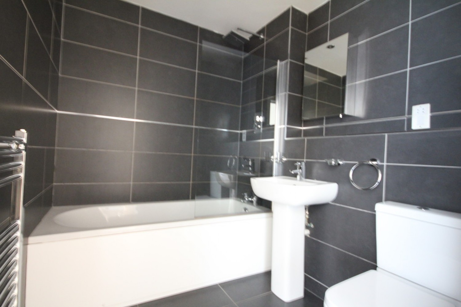 1 bedroom Flat for Letting The Mint, Mint Drive, Jewellery Quarter, B18