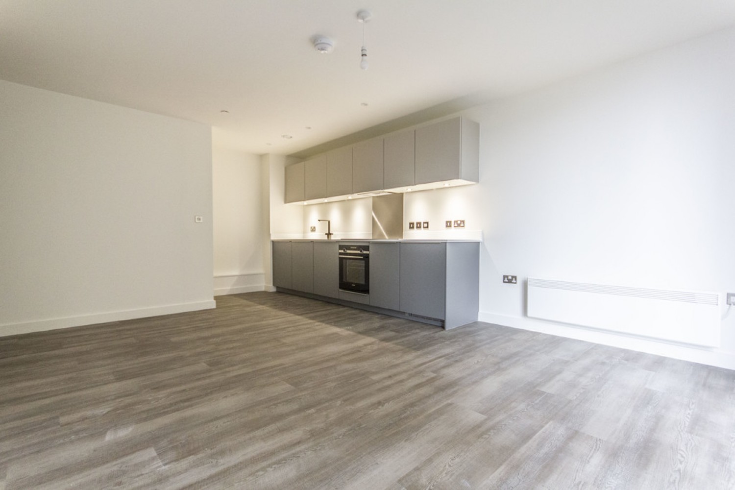 1 bedroom Flat for Letting The Bank Tower 2, Sheepcote Street, Birmingham, B16