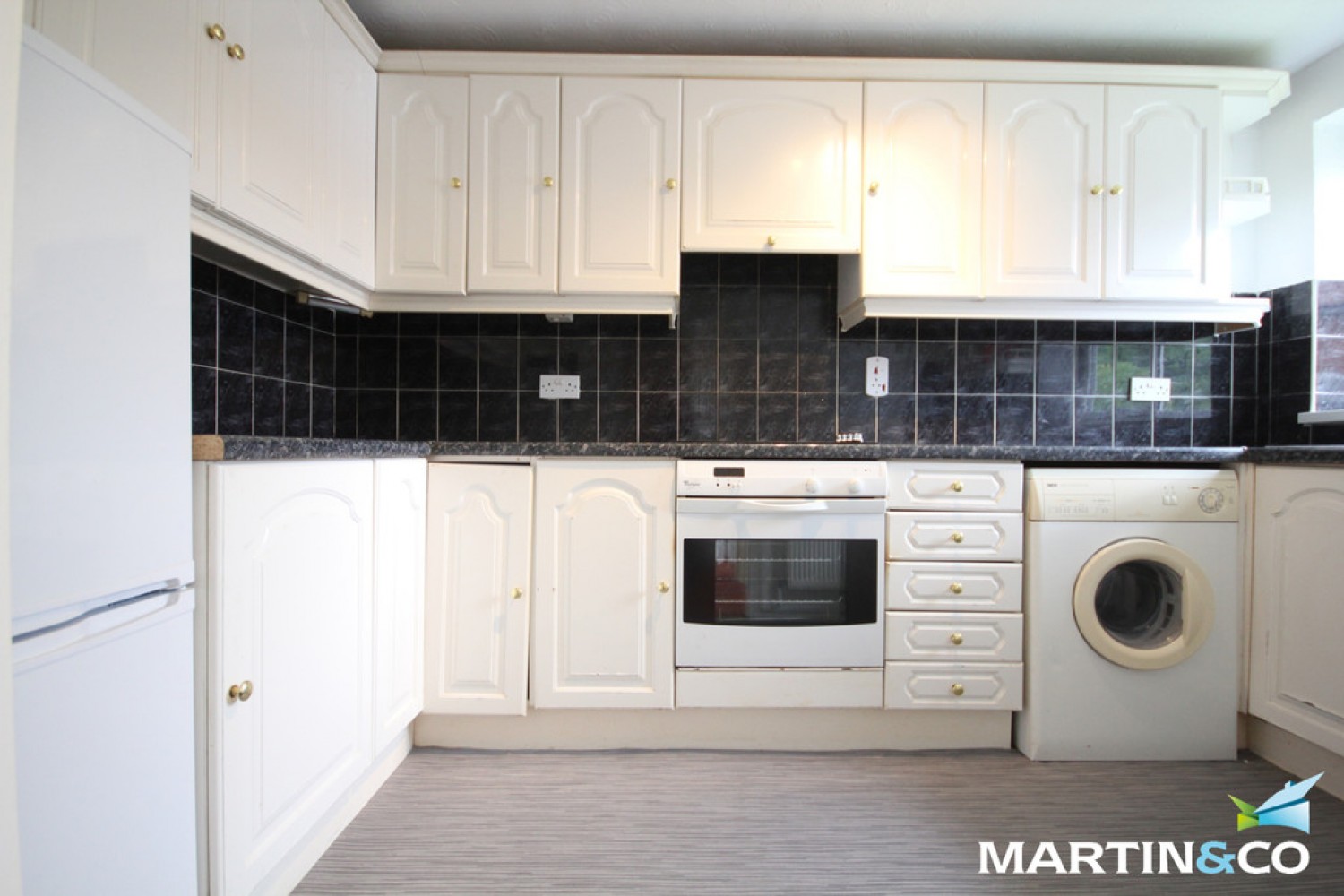 2 bedroom Flat for Letting Overton Place, West Bromwich, B71