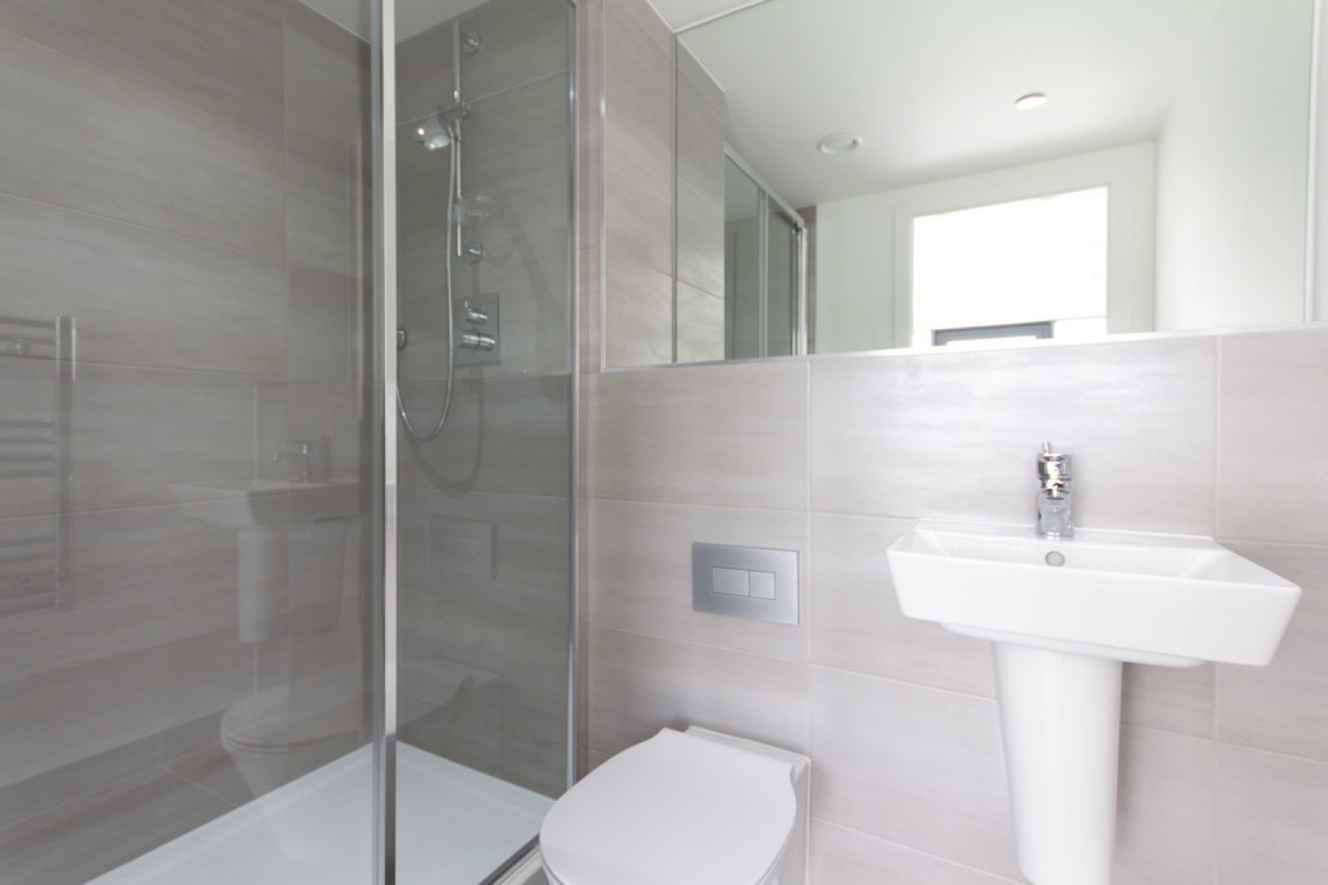 2 bedroom Flat for Letting The Quadrant, Sand Pits, Birmingham, B1