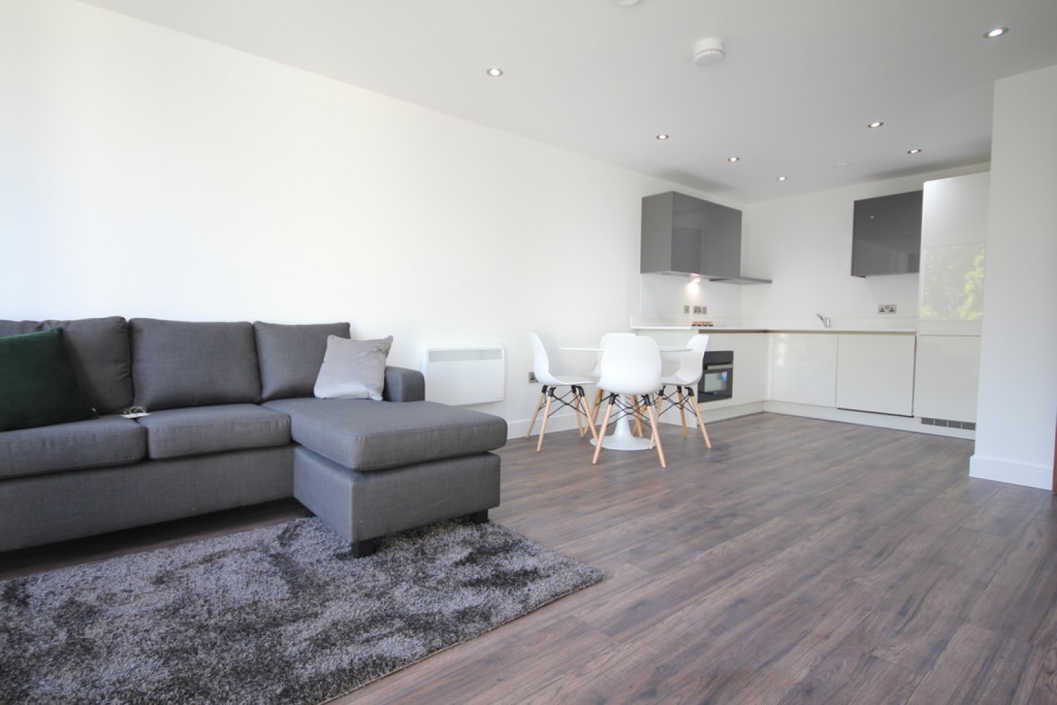 2 bedroom Flat for Letting The Quadrant, Summer Hill Street, Birmingham, B1