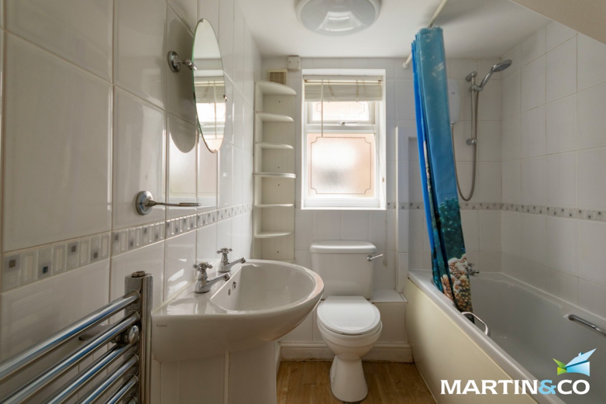 Overdale Road, Quinton, B32