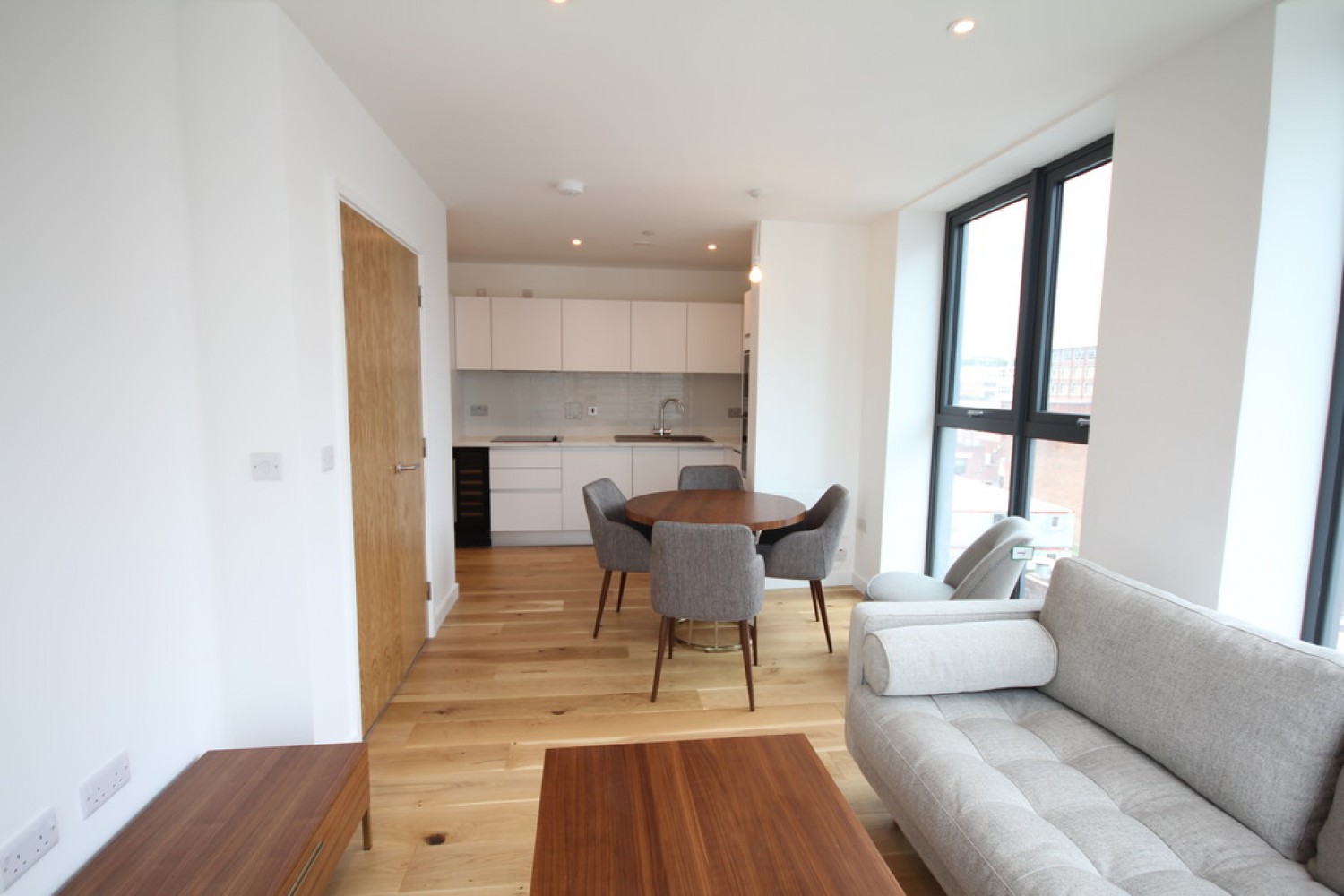 2 bedroom Flat for Letting The Axium, Windmill Street, Birmingham, B1