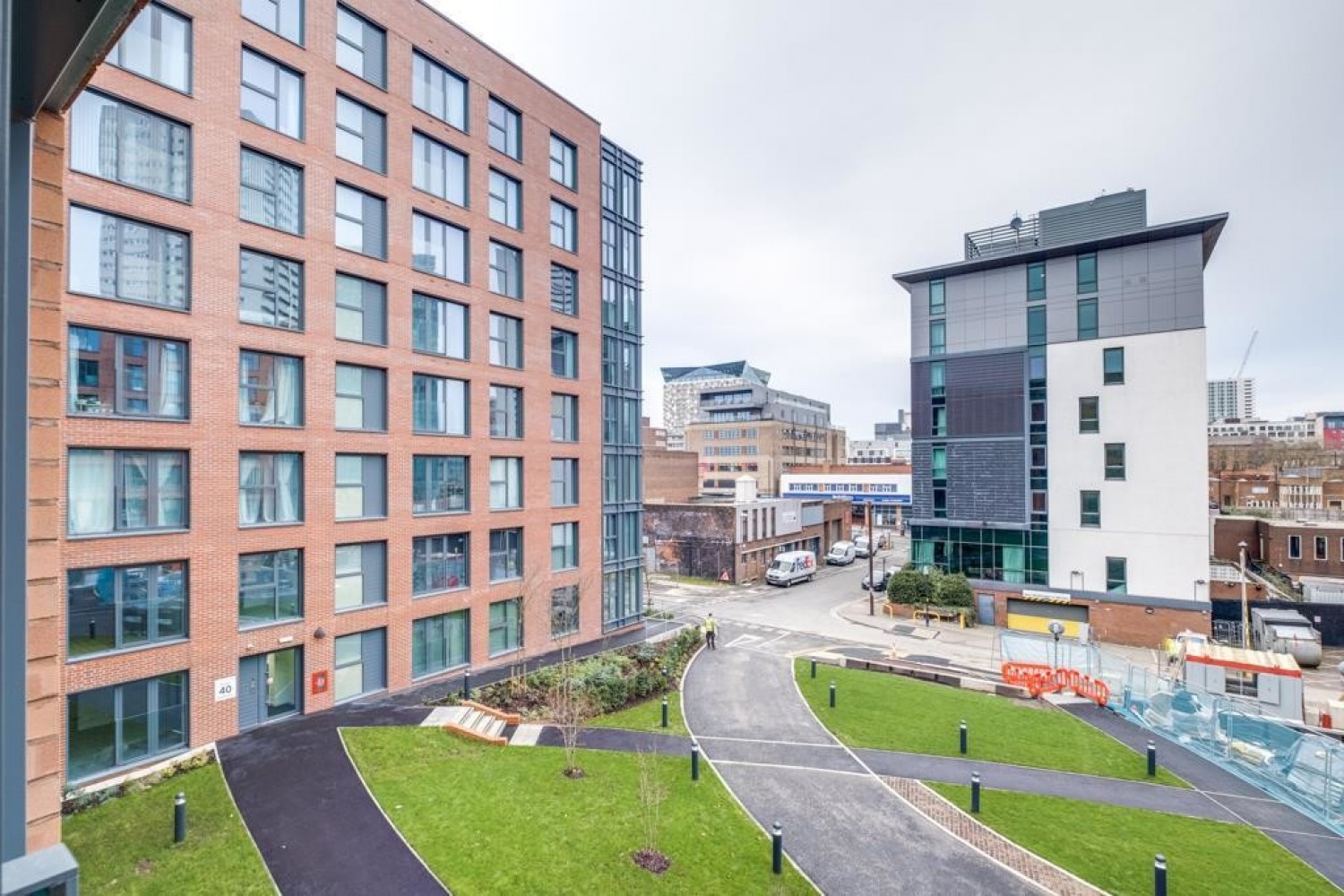 2 bedroom Flat for Letting The Axium, Windmill Street, Birmingham, B1